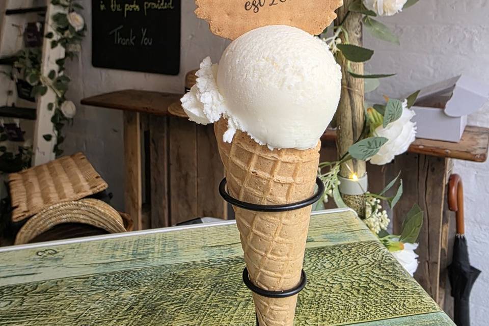 Ice cream with personalised wa
