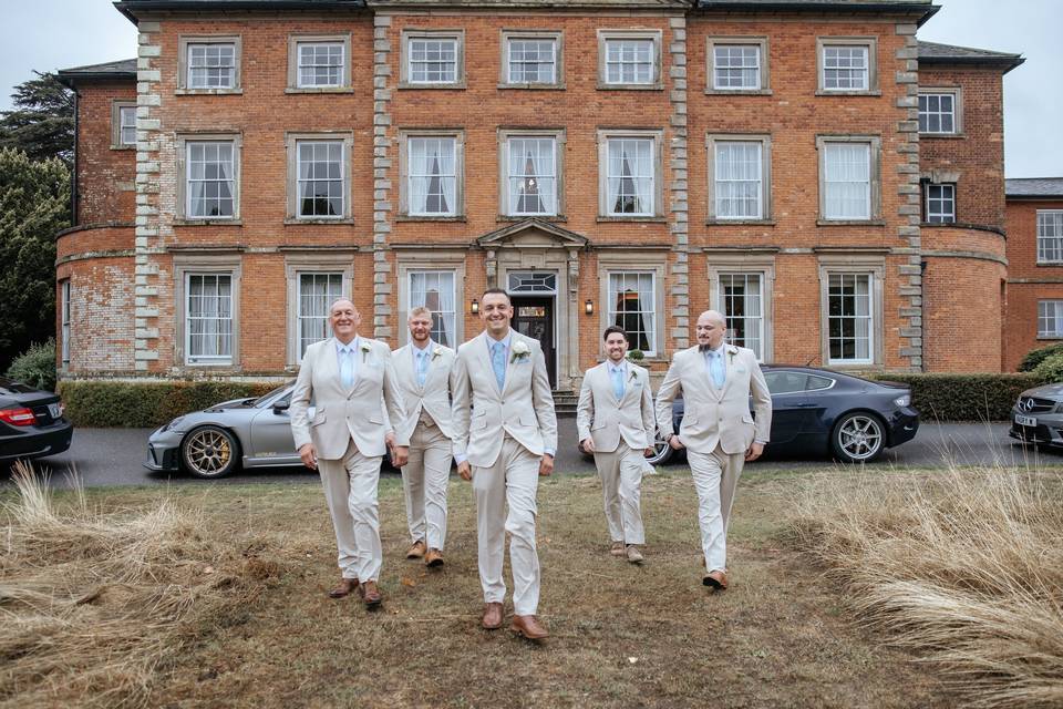 Groomsmen (Floss & Bea)