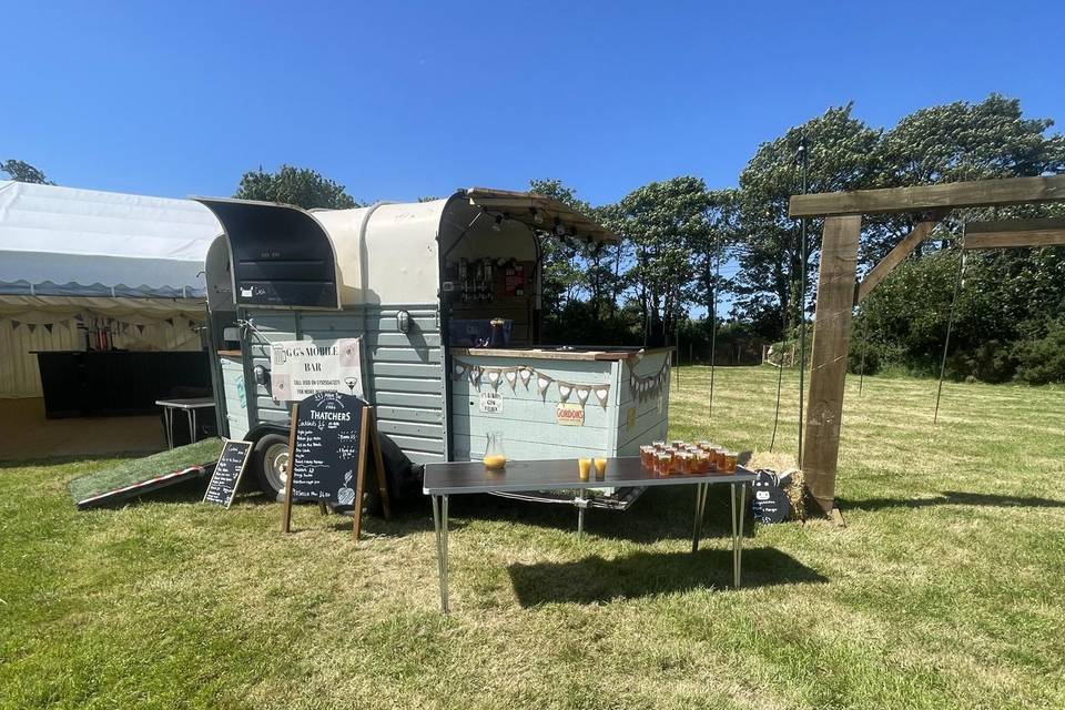 Pimm’s Welcome drinks