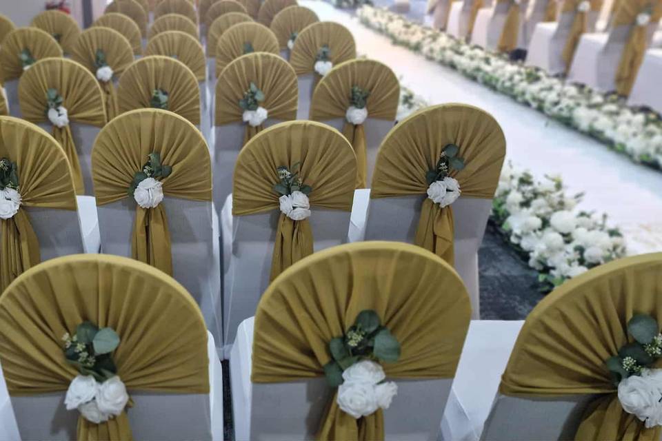 Gold hoods and roses