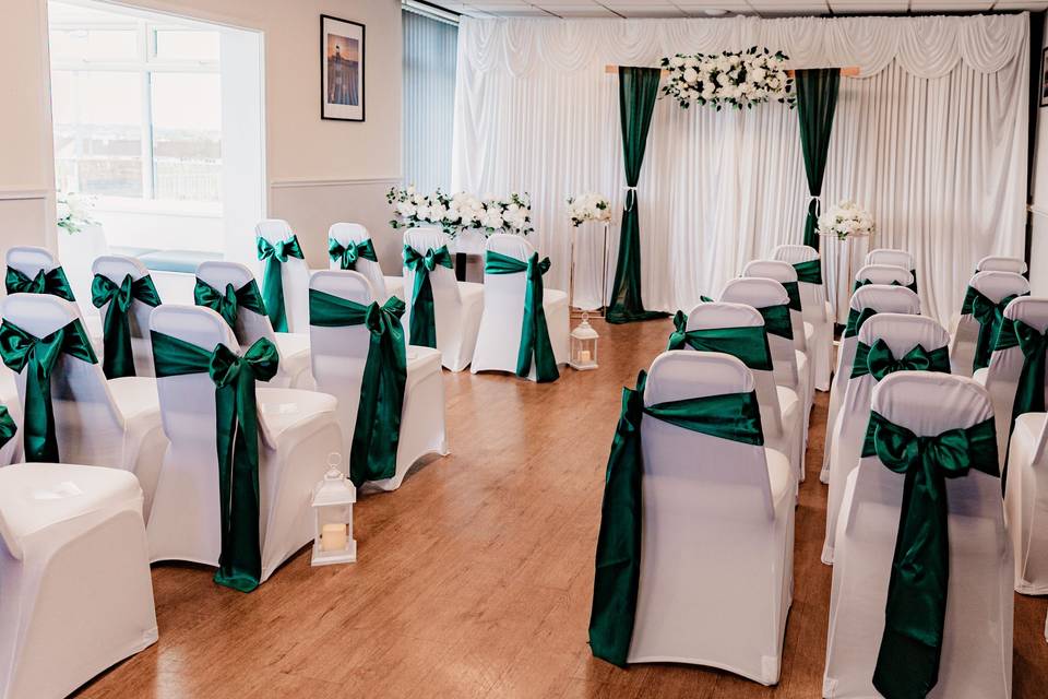 Emerald green ceremony