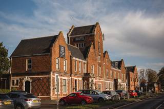 Hog’s Back Hotel & Spa, Farnham
