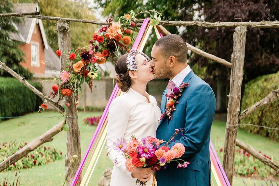 Newlyweds first kiss