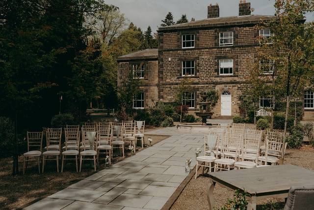 Outdoor ceremony