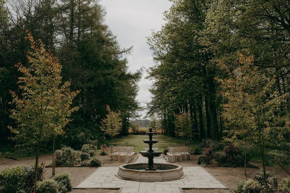 Garden fountain