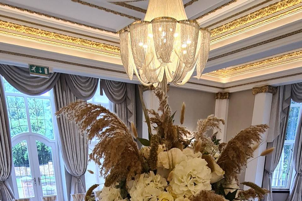 Pampas Centrepieces