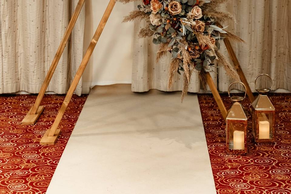 Rustic Triangle Arch