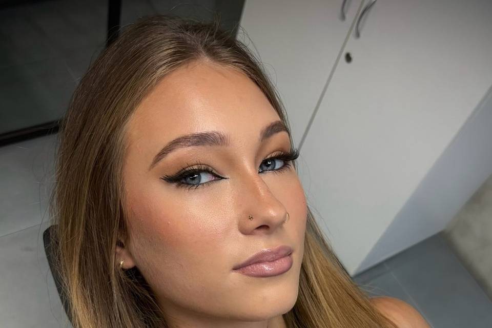 Soft glam paired with cateye