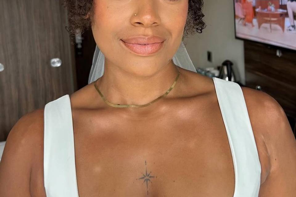 Romantic bridal makeup