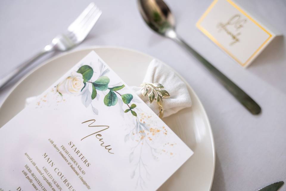 Floral menu card and personalized name card
