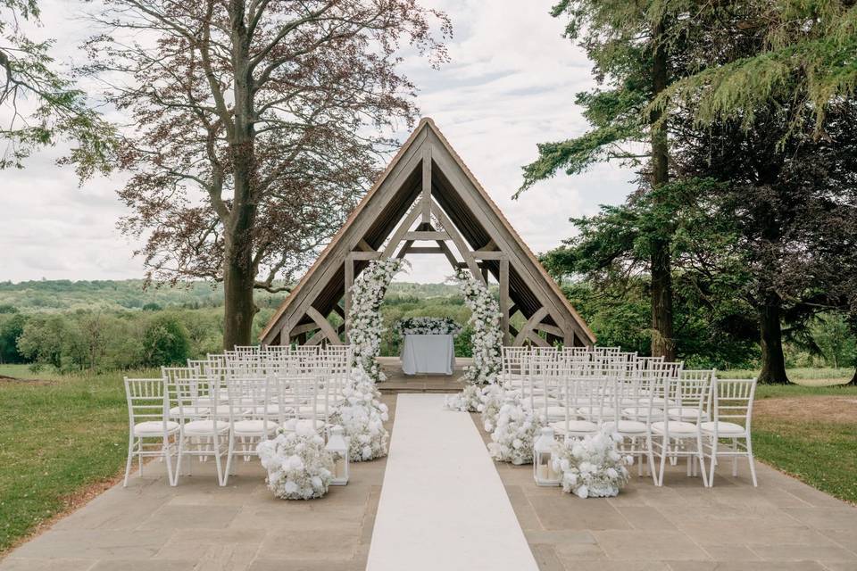 Outdoor ceremony package
