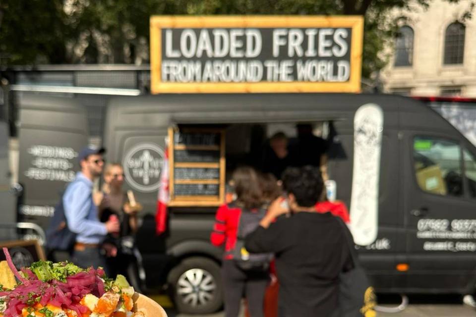 Hot sauce and blue cheese frie