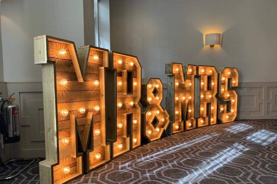 Rustic light up letters