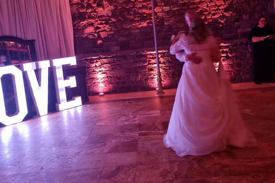 LOVE sign & uplighting