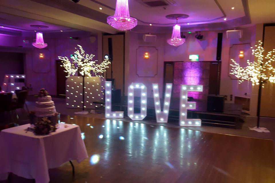 White wedding with dance floor