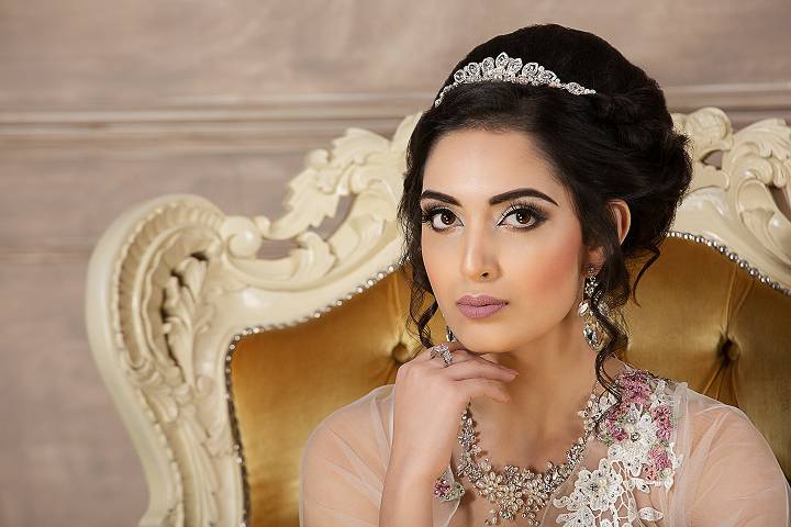 Farah Syed Makeup Artist