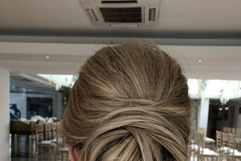 Elegant Low bun