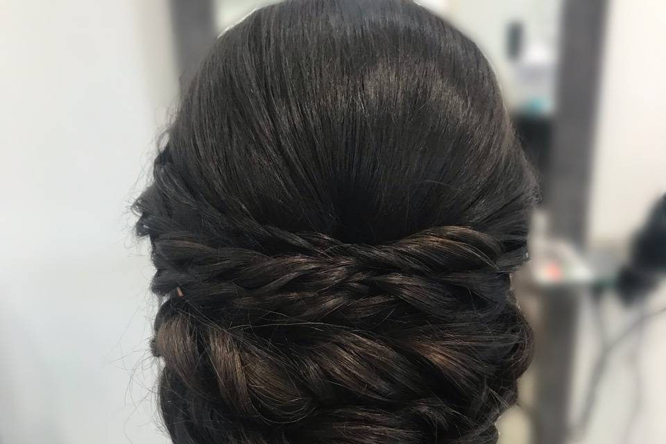 Detailed hair style