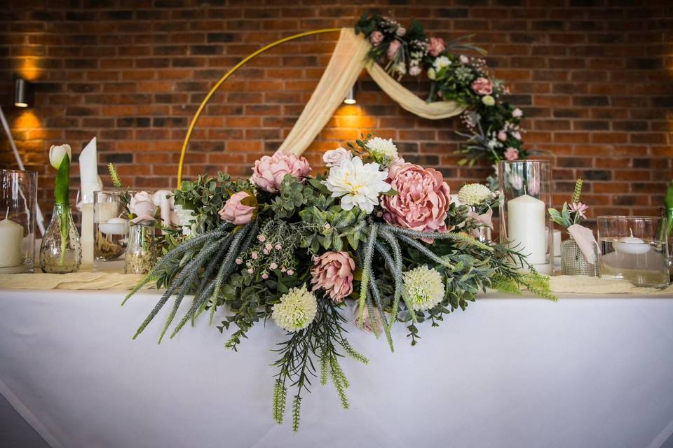 The Quirky Wedding Florist