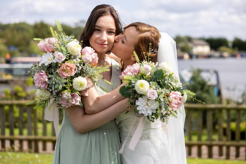 The Quirky Wedding Florist