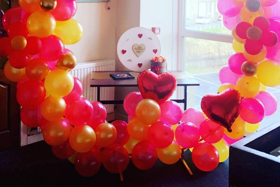 Balloon arch