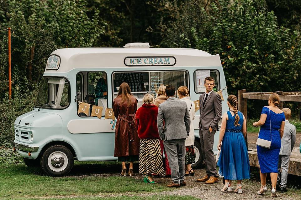 Real Wedding-Teybrook Orchard