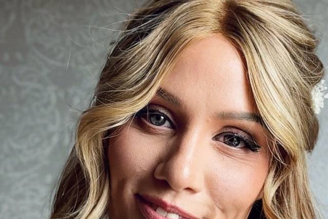 Soft vintage bridal glam