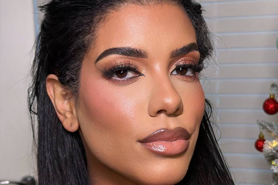 Full galm for date night