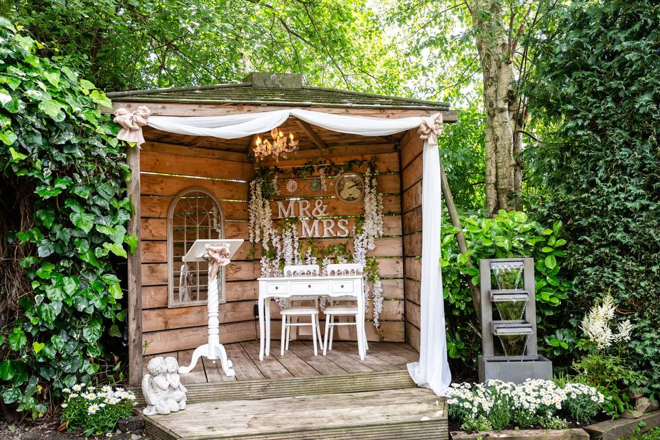 Secret Garden Ceremony Area
