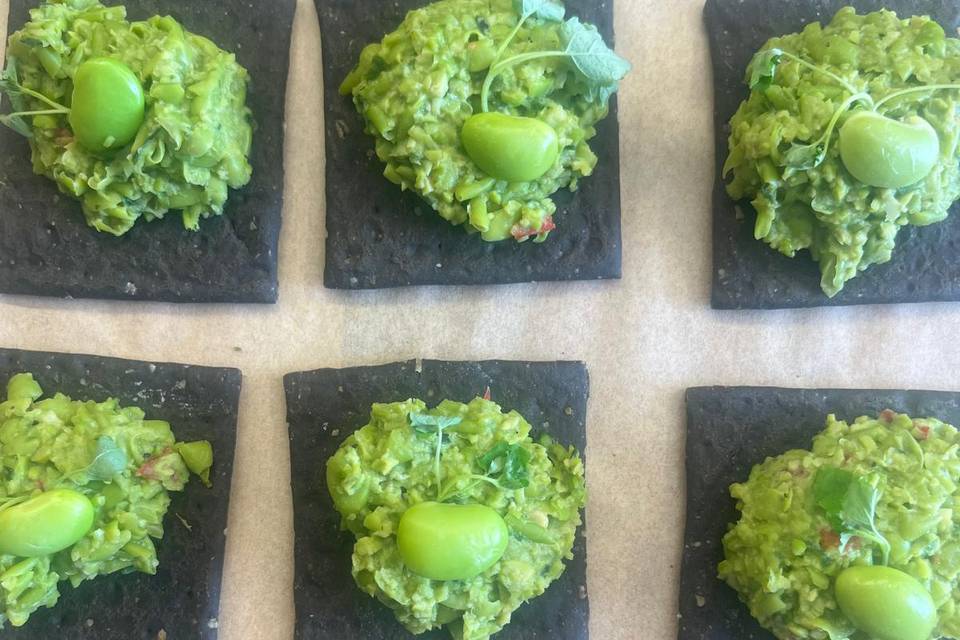 Pea and edamame smash