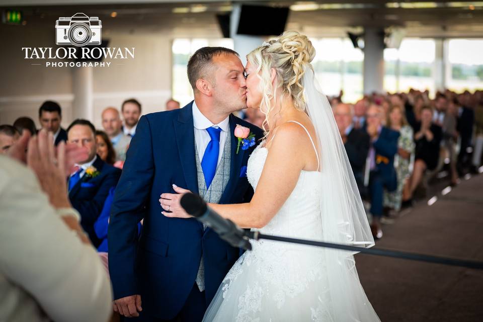 1st kiss