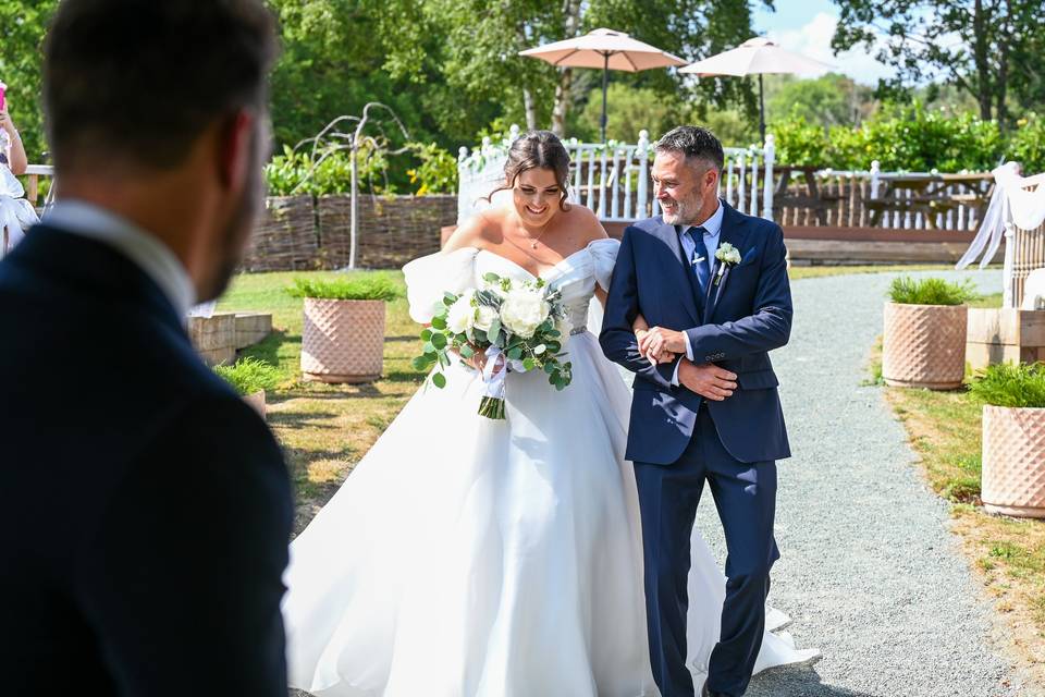 Father of the bride walking