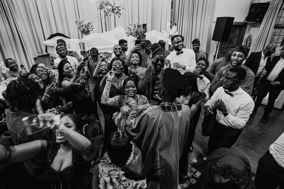 B&W Reception reaction
