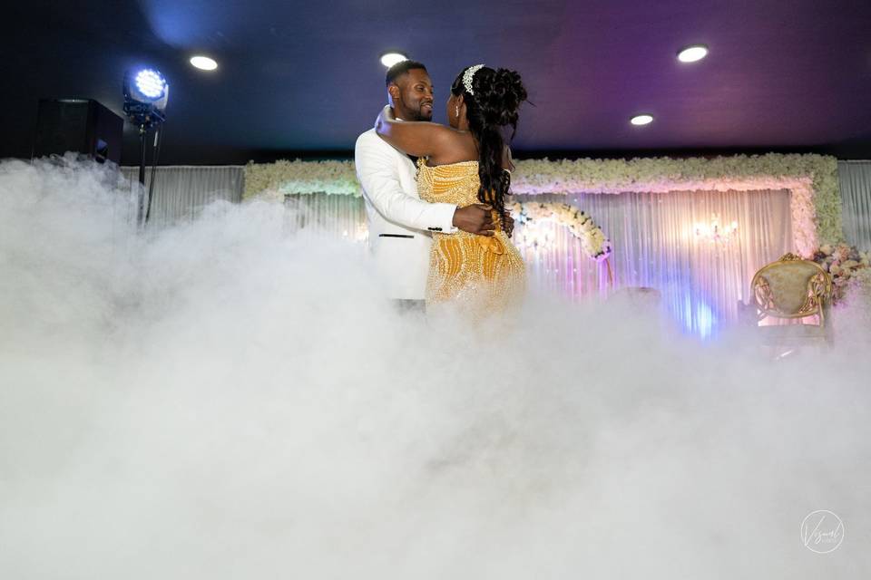 Bride & Groom  Fog Effect