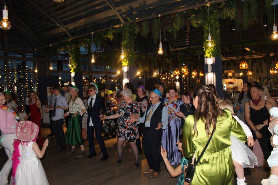 Llearning a dance at wedding