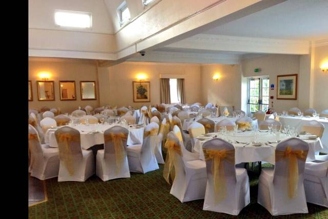 Thurrock Hotel Wedding Venue Aveley, Essex | hitched.co.uk