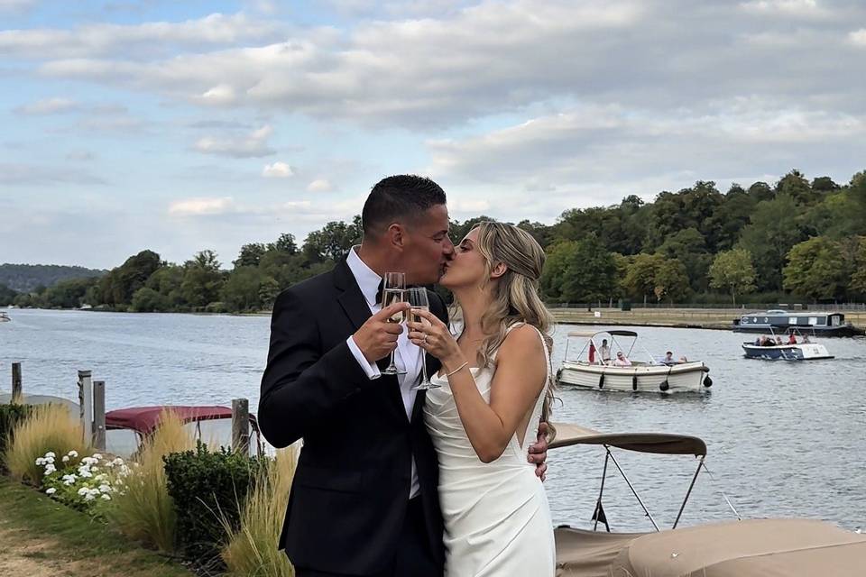 Just married moments
