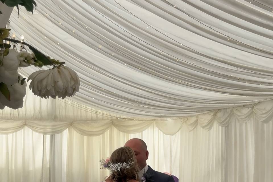 Just married moments
