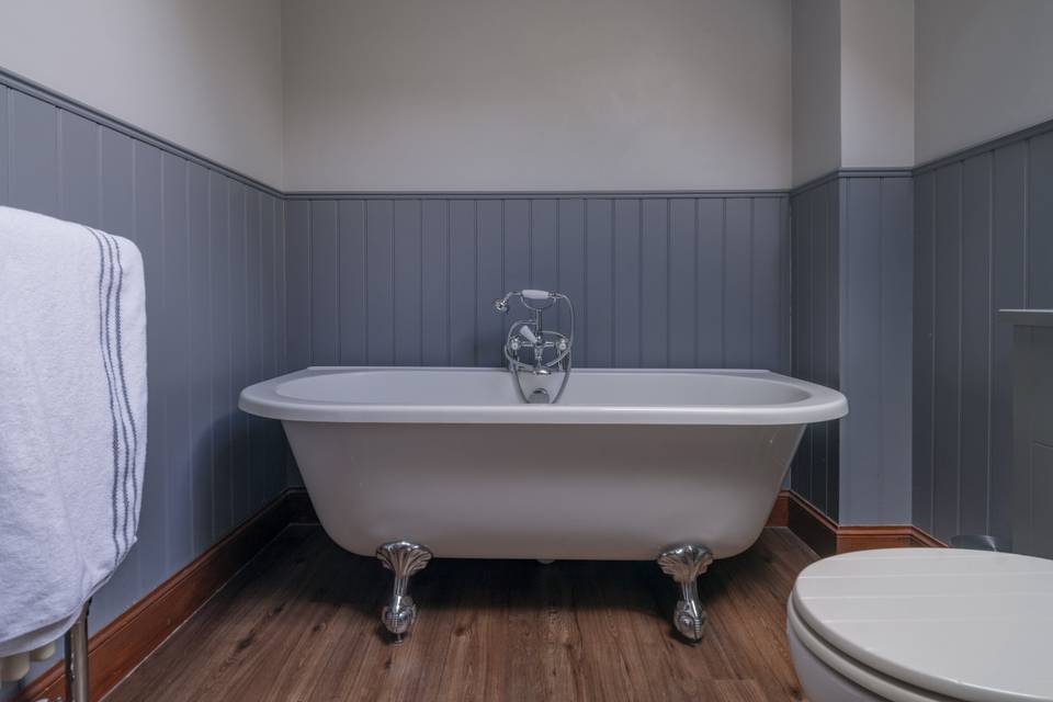 Bridal bath