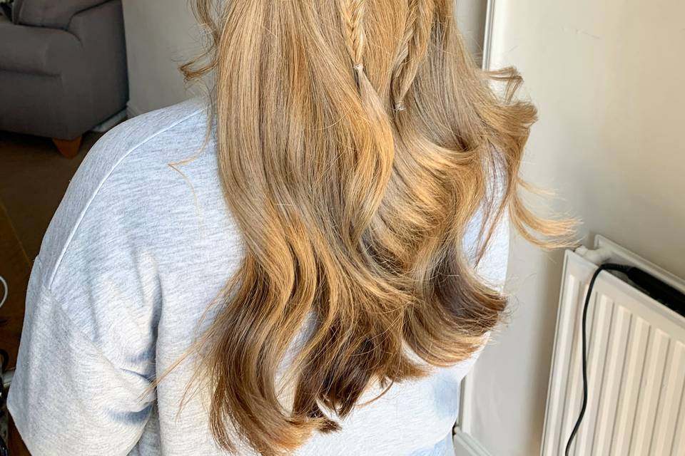 Bridesmaid hair