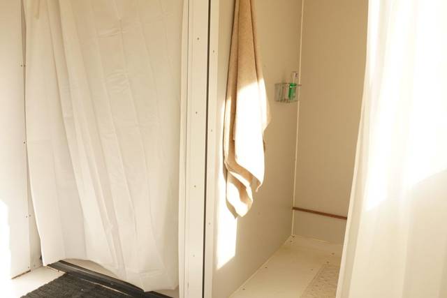 On site, clean and hot showers