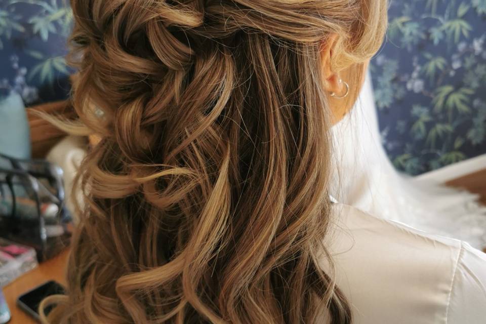 Stephanie Gayle Bride Hair