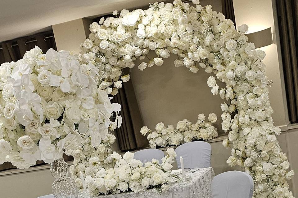 Table arrangement