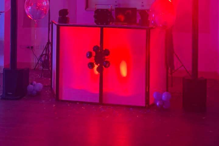 Lots of DJ booth options