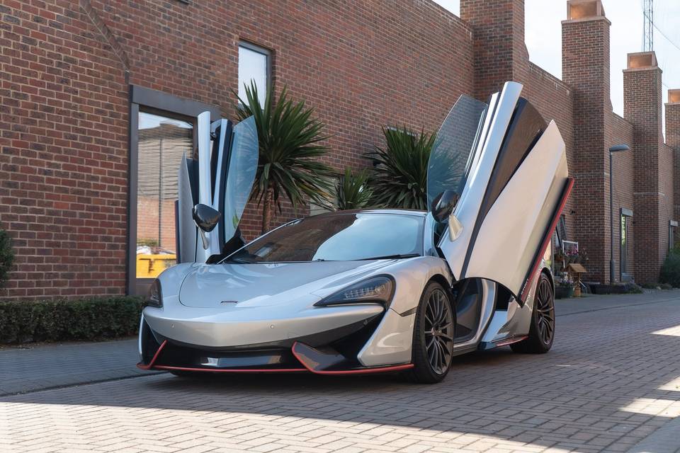 McLaren 570S