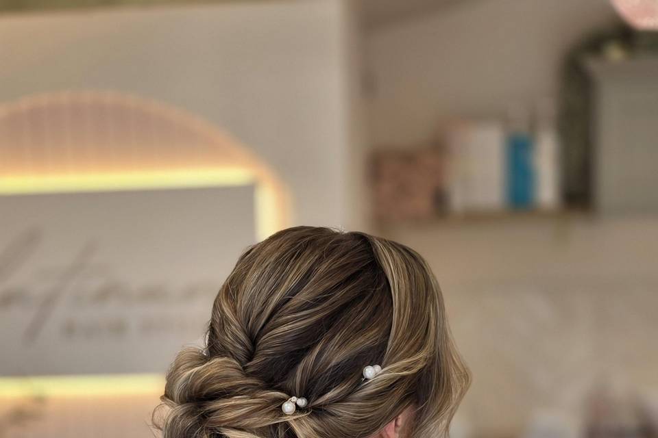 Textured low bun