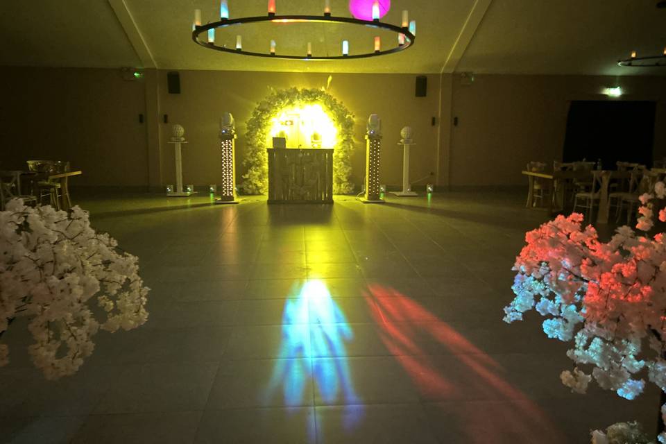 Rustic with light show rocking