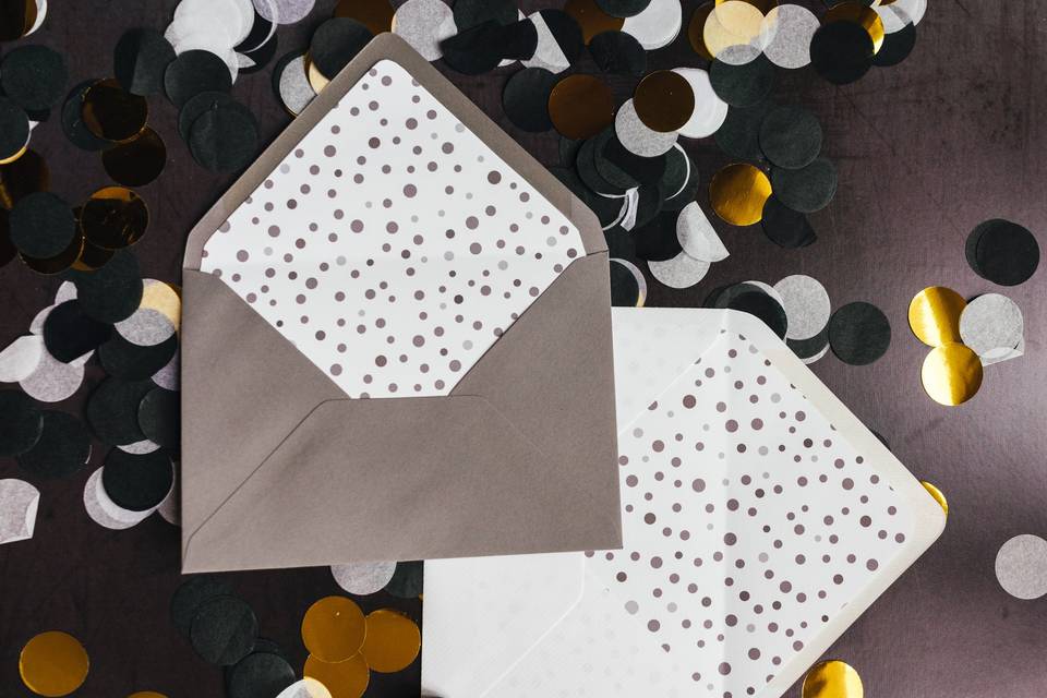 Envelope liners