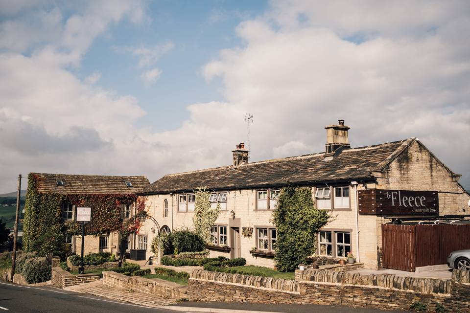 The Fleece Countryside Inn