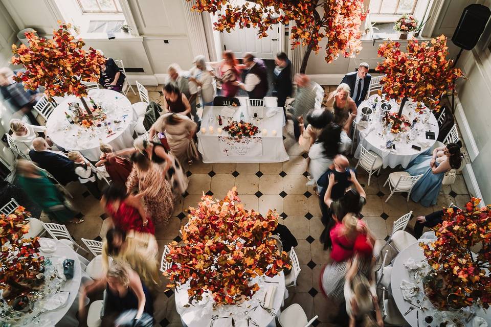 Dancing in between courses
